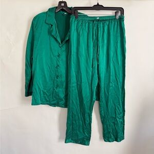 LILY SILK Mulberry Silk Green Pajama Set